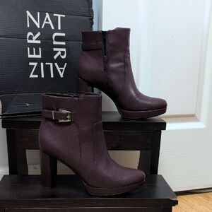 Naturalizer Braxton Cabernet Sauvignon Burgundy Block Heel Boots Size 6.5M NEW